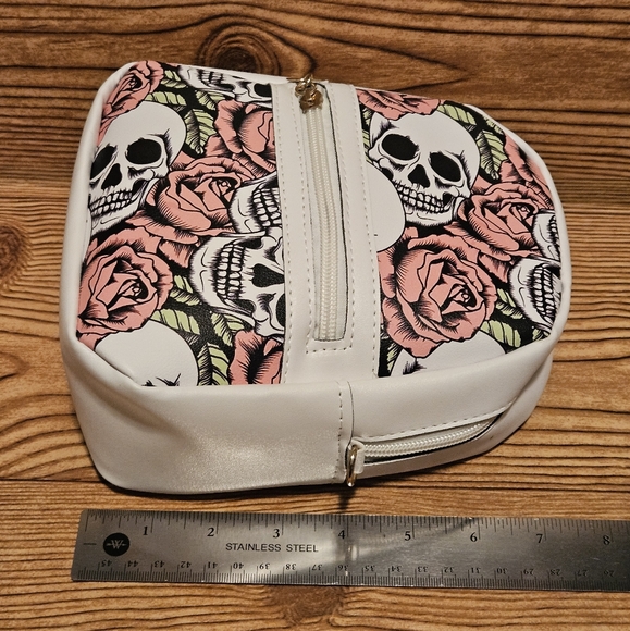 Mini Skull and Flower Print Lightweight Crossbody Bag Gothic Pink - Picture 7 of 9